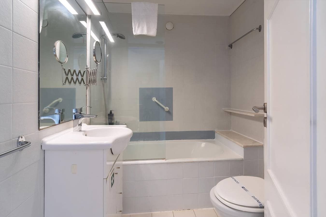 Foto 12 von 40: Ferienwohnung für 3 Personen mit Balkon