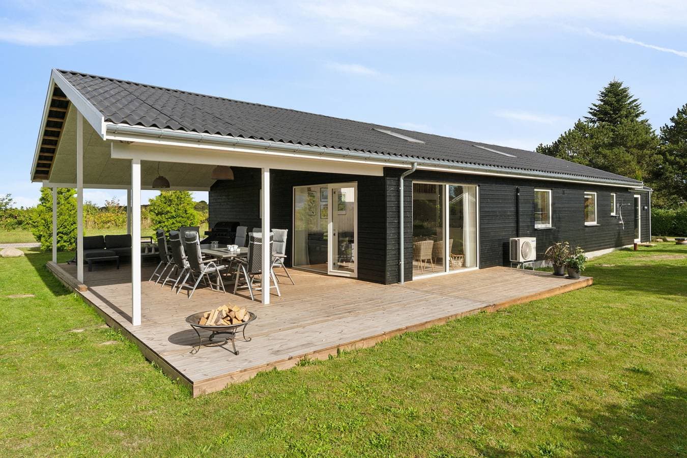 Geräumiges Ferienhaus auf Bogø 1