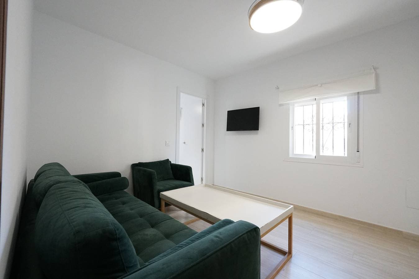 Foto 3 von 19: La Casita Fuengirola - Charming 3 bed ground floor