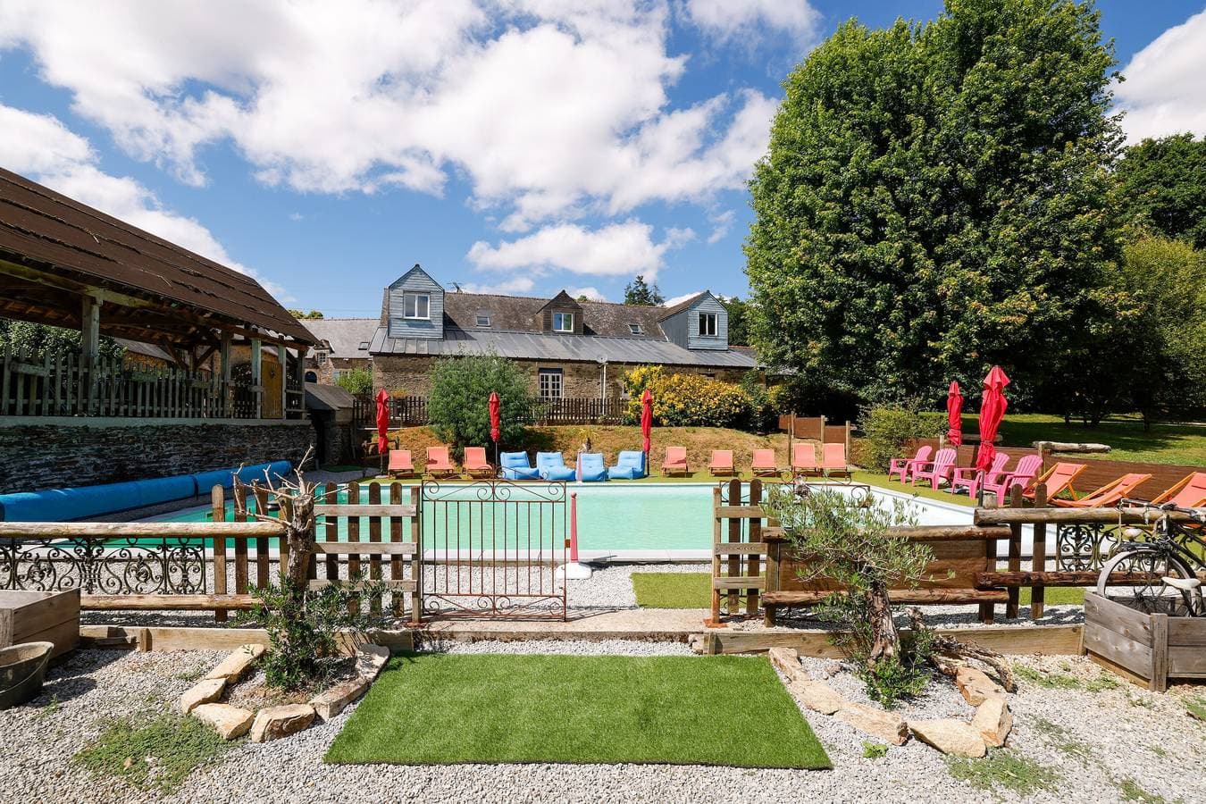 Foto 7 von 39: Kleines Haus 'L'épicerie' mit Gemeinschaftspool, gemeinsamer Terrasse und WLAN