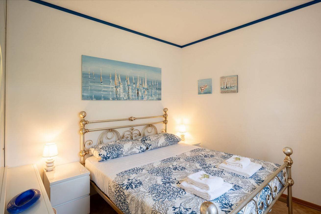 Foto 3 von 32: Ferienwohnung für 4 Personen mit Pool