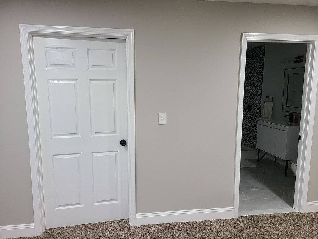 Foto 5 von 13: Emmaus contemporary private entrance guest room
