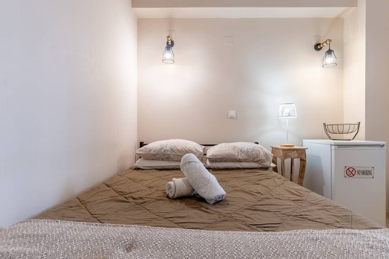 Foto 9 von 12: Einzimmerapartment 'Dora's Apartments 1' mit Wi-Fi und Klimaanlage