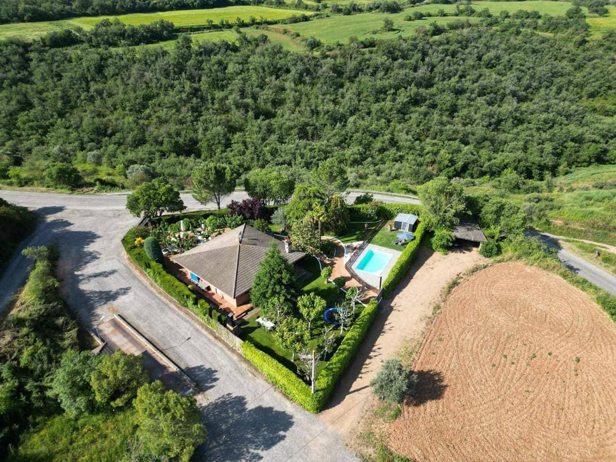Era de Cal Baro - Casa rural con gran piscina y jardin 1
