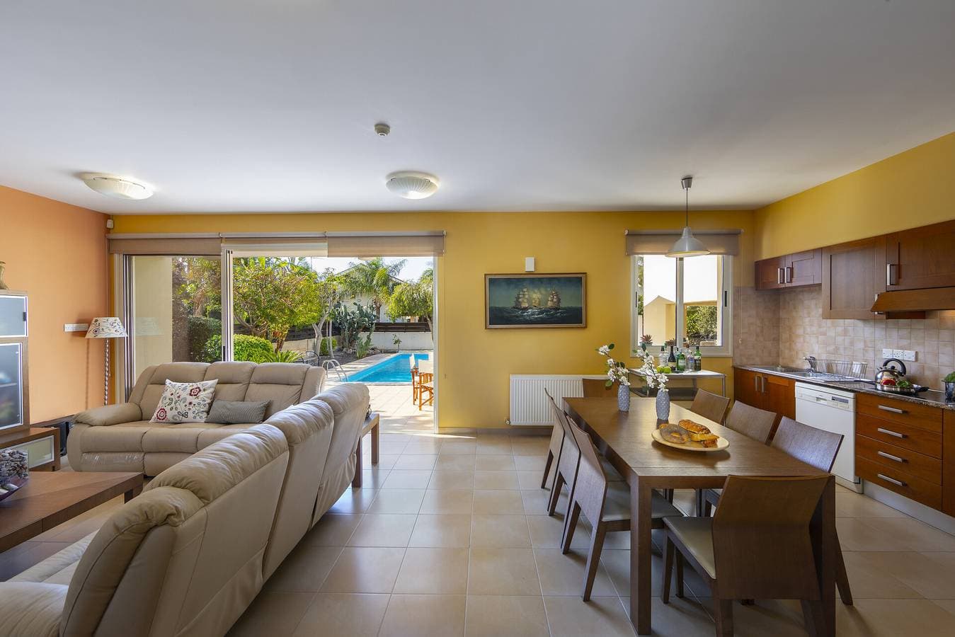 Foto 4 von 26: Villa für 6 Personen mit Balkon/Terrasse