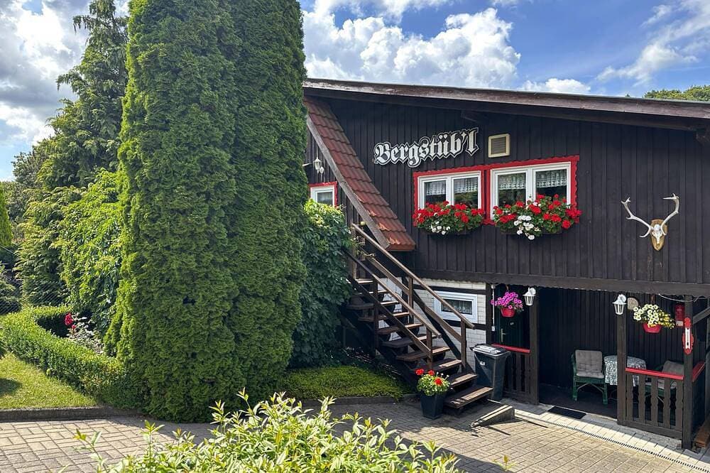 Foto 8 von 21: Freistehendes Ferienhaus mit schöner Terrasse