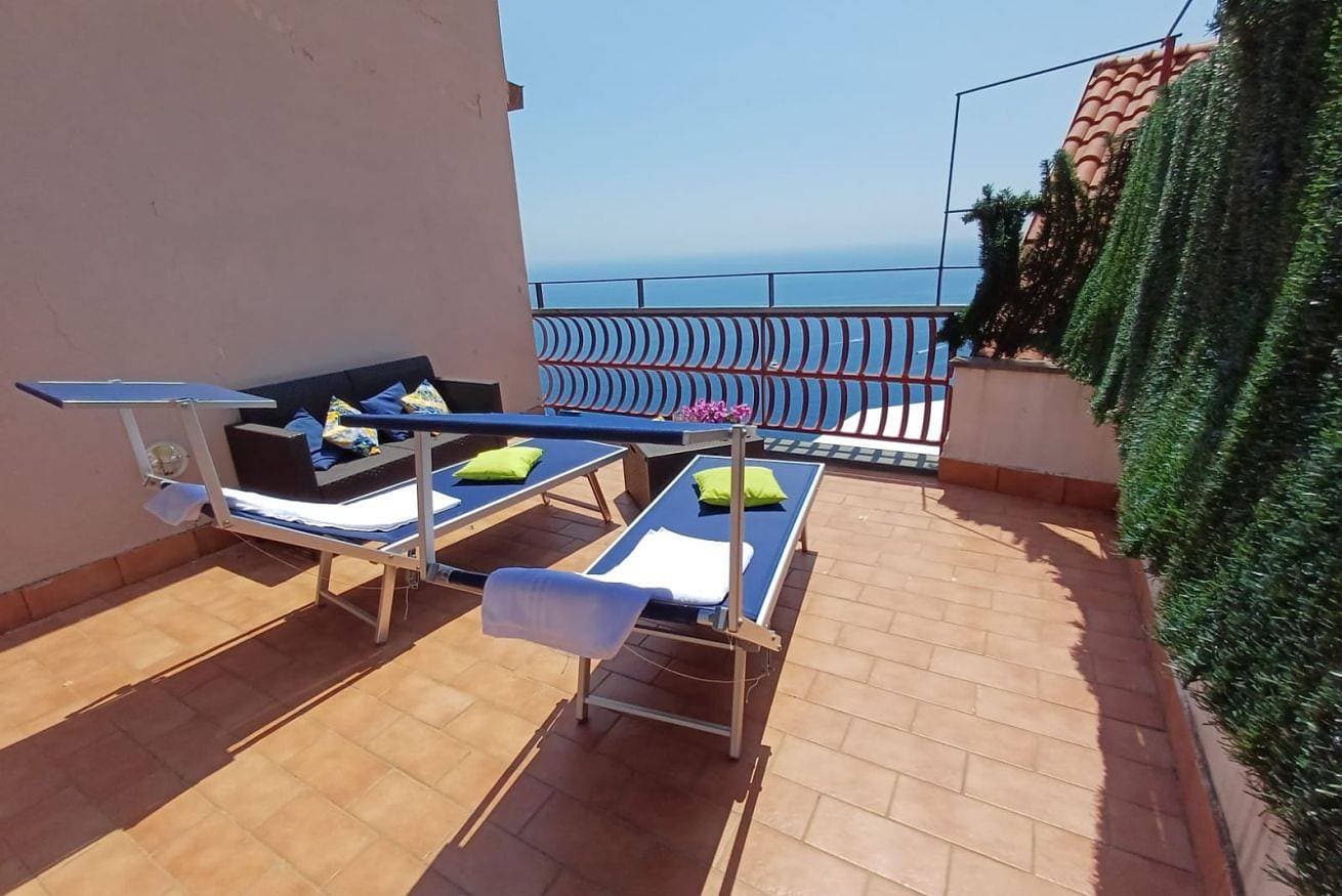 Foto 3 von 25: Ferienwohnung für 3 Personen mit Meerblick