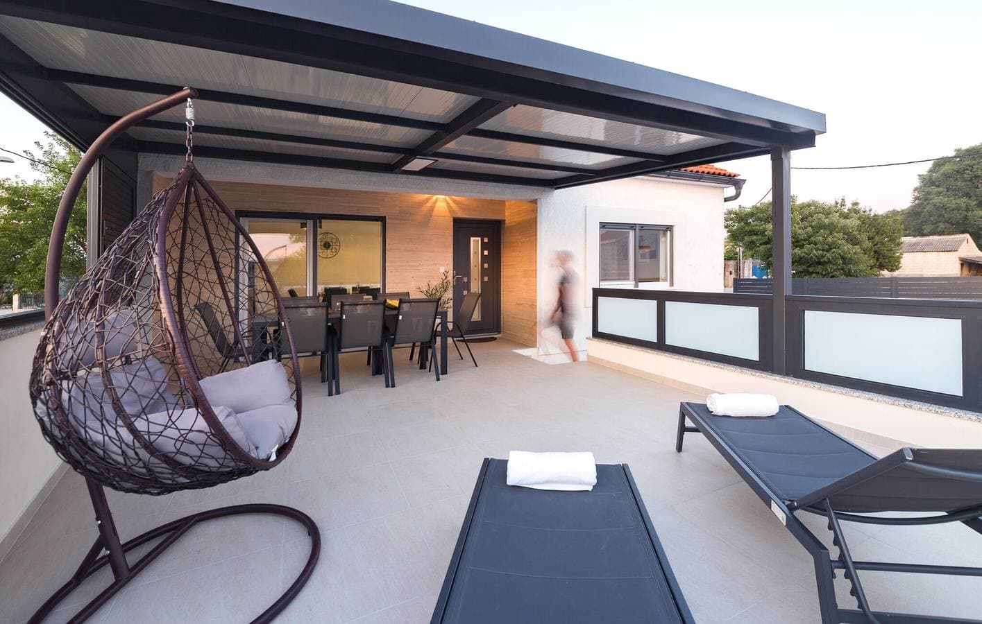 Foto 11 von 33: Reizende 2-Zimmer-Wohnung mit Pool, WLAN und Terrasse in Küstennähe