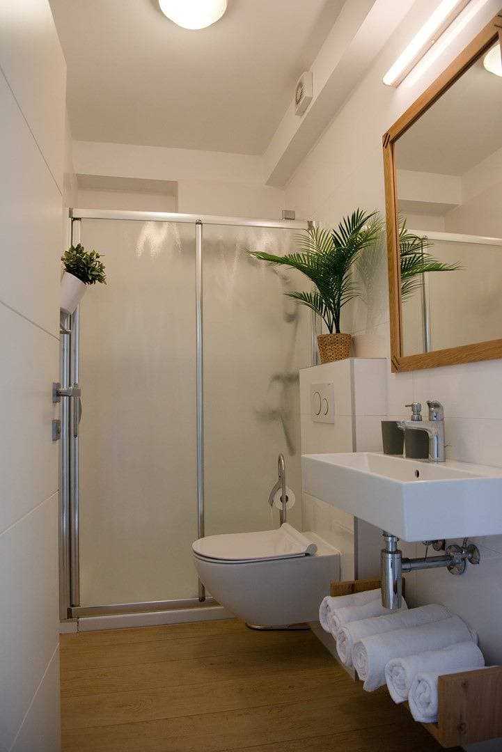 Foto 13 von 26: Ein-Zimmer-Ferienwohnung Sandra II mit Terrasse und Gartenblick