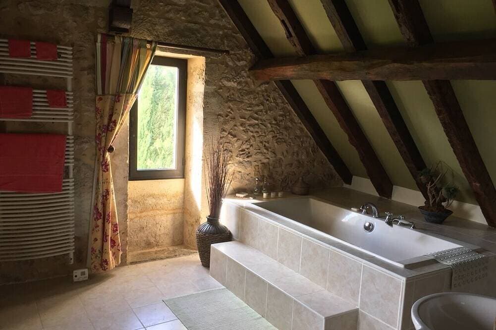 Foto 9 von 30: Ein 2-Bett-Ferienhaus mit Pool am Ufer der Dordogne, Bergerac