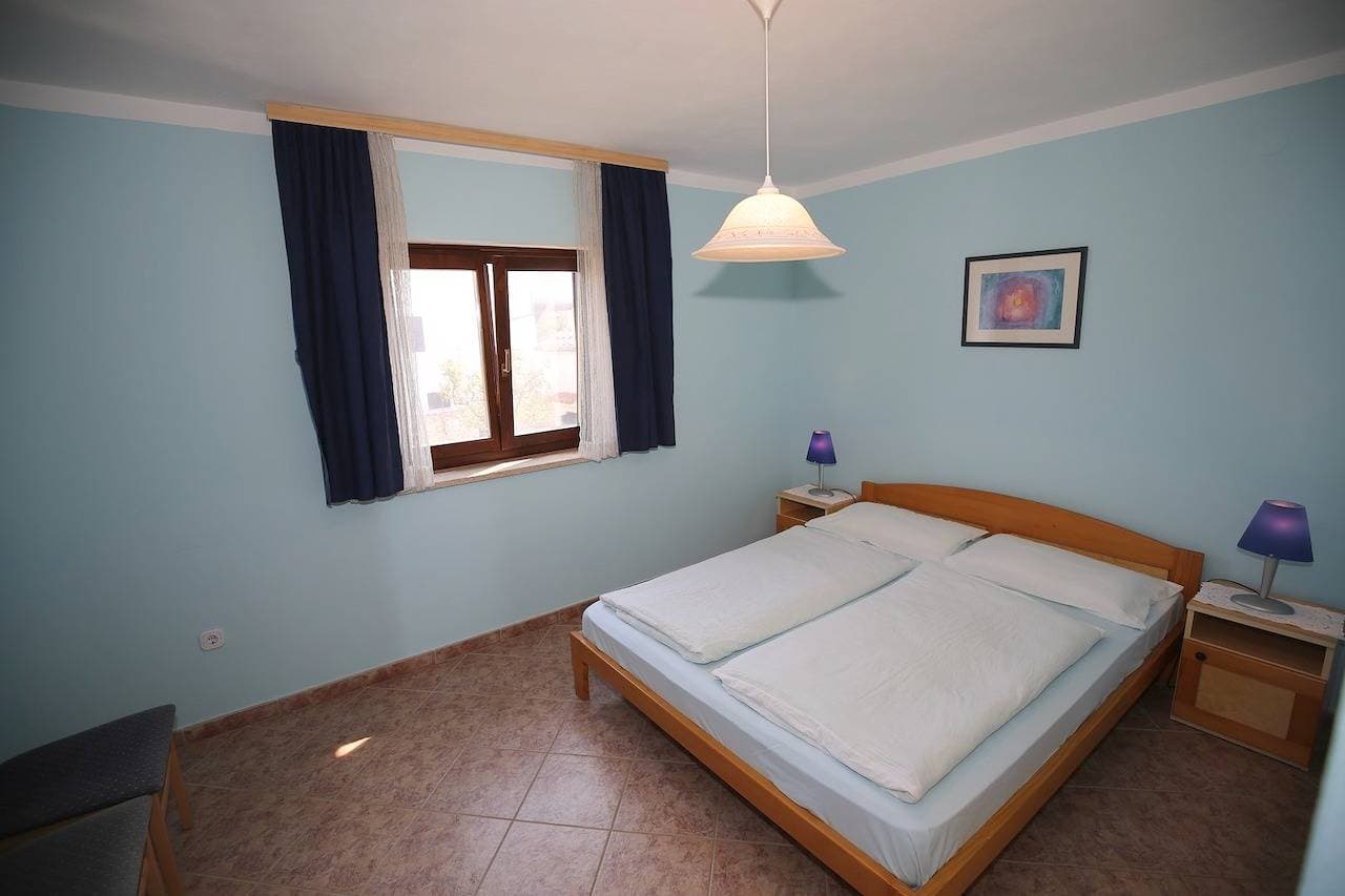 Foto 7 von 18: Two bedroom apartment with large balcony and partial sea view