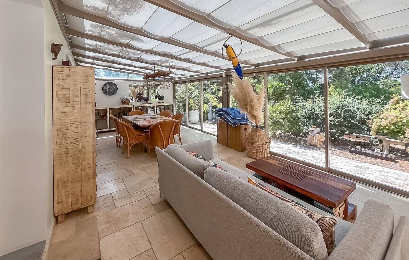 Foto 7 von 33: Riverside Retreat mit Pool und Terrasse - La Bocca