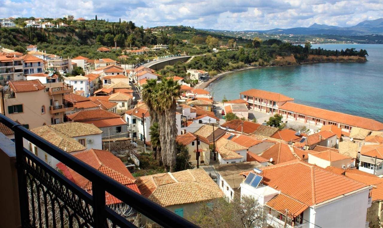 Balcony of Koroni 1