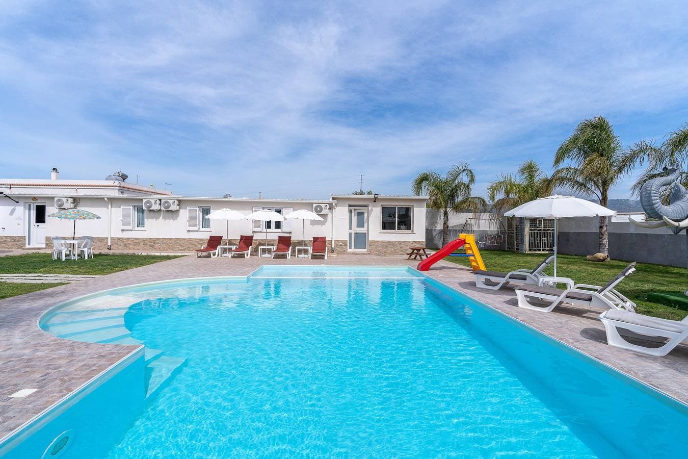 Foto 3 von 29: Villa 'Jungle Holiday' mit privatem Pool, WLAN und Klimaanlage