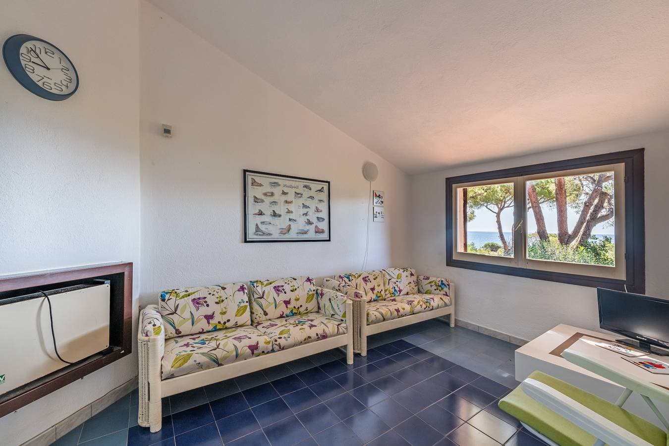 Foto 3 von 26: Gemütliche Ferienwohnung "Villetta Vista Mare" mit WLAN, Balkon und Terrasse
