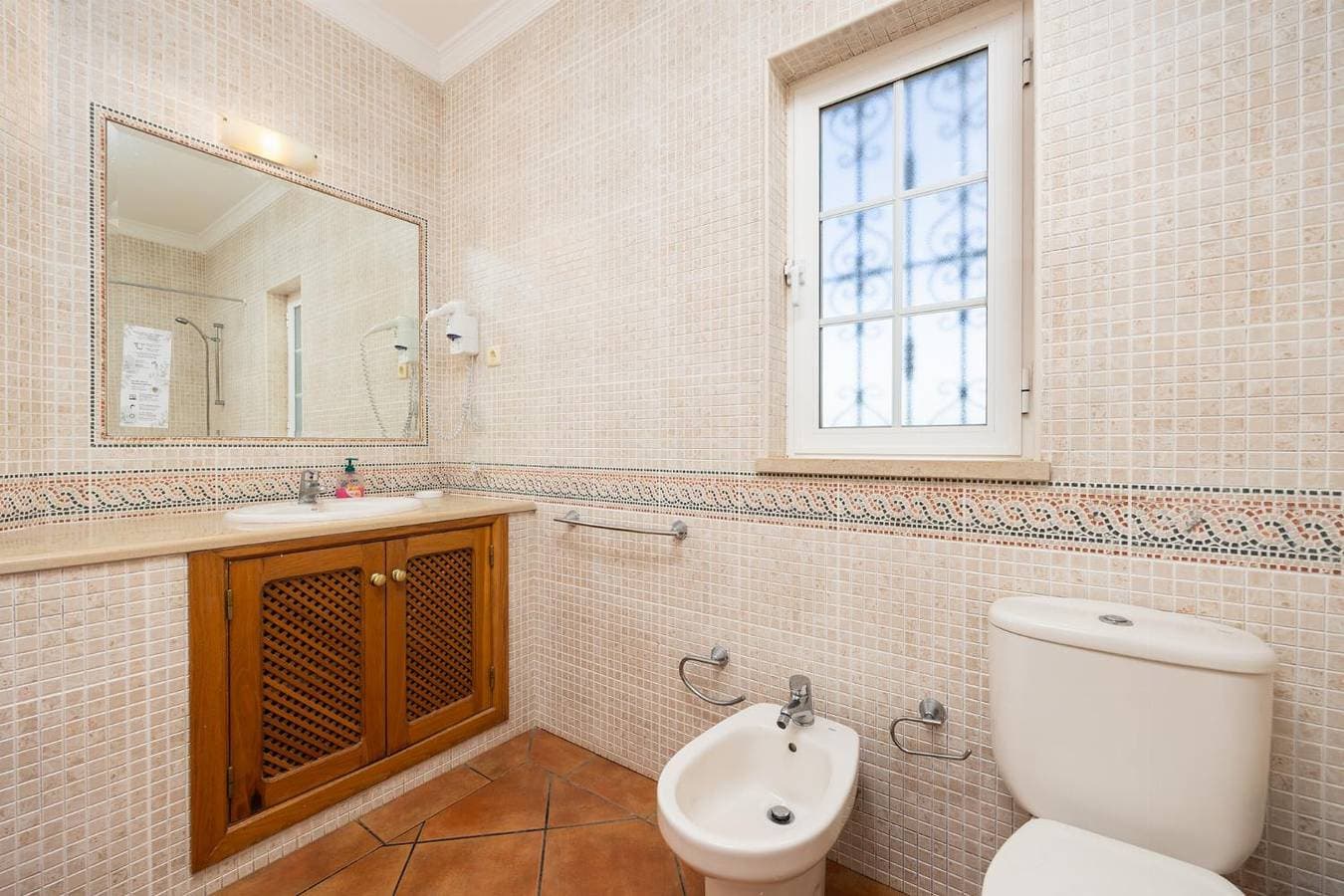 Foto 13 von 26: Villa für 6 Personen mit Balkon