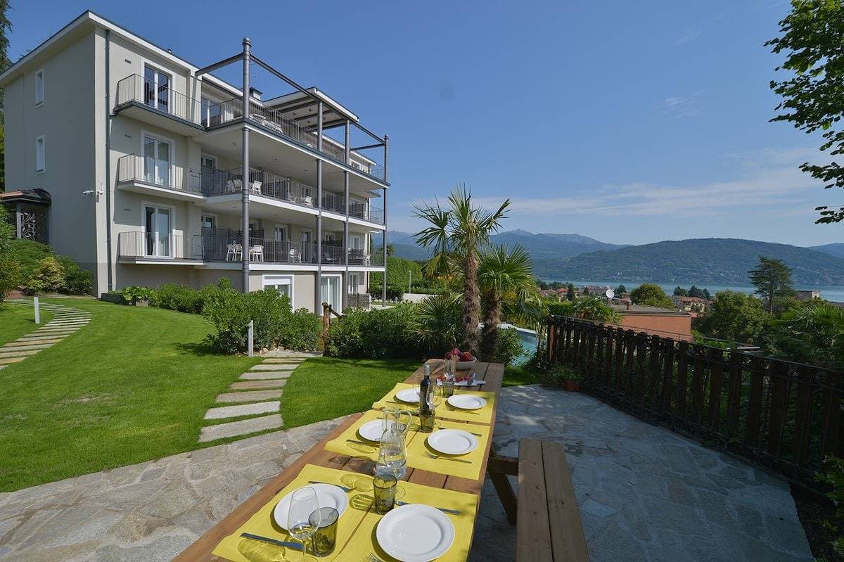 Foto 5 von 18: The View-Earth: design apt. with lake view