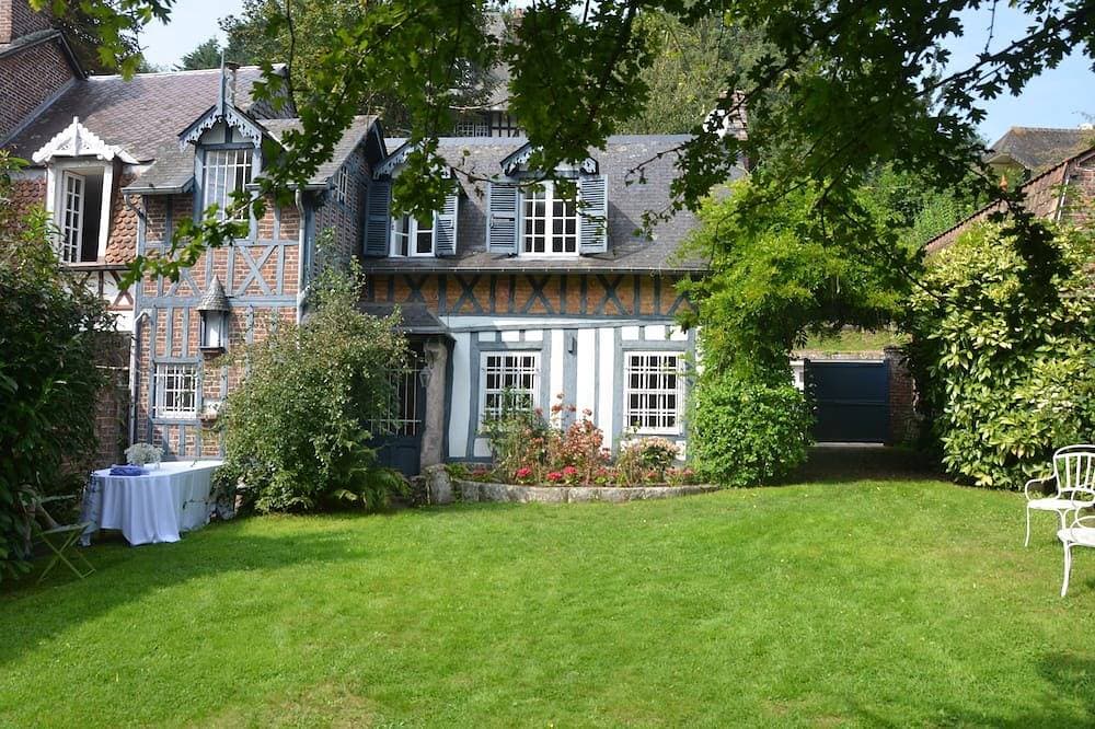 Kleines, charmantes Haus mit Garten 1