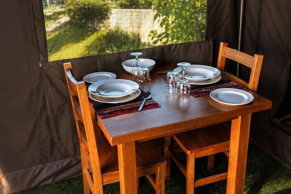 Foto 8 von 19: Safari Glamping Portugal Whale