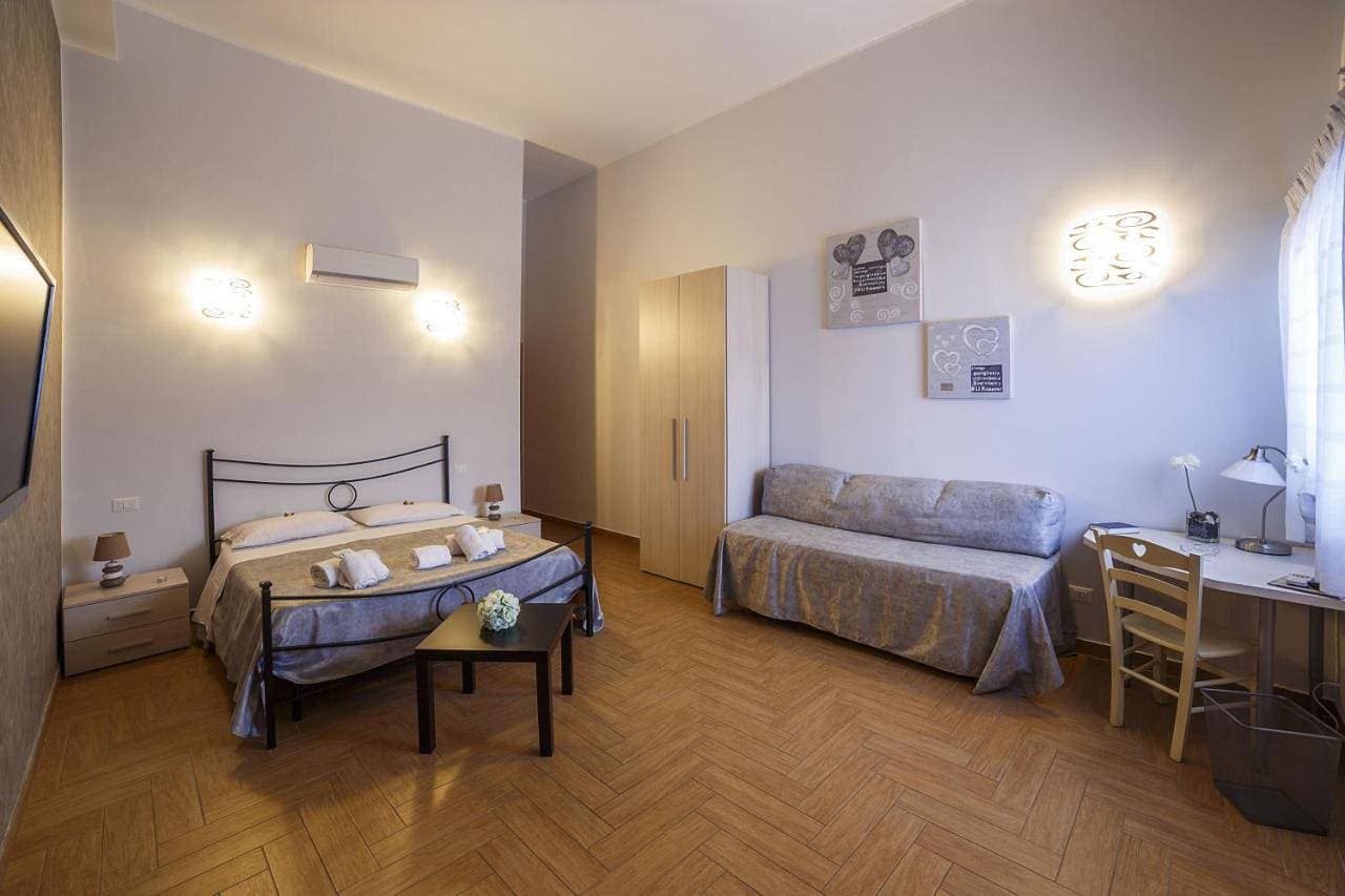 Foto 8 von 36: Classic Quadruple Room