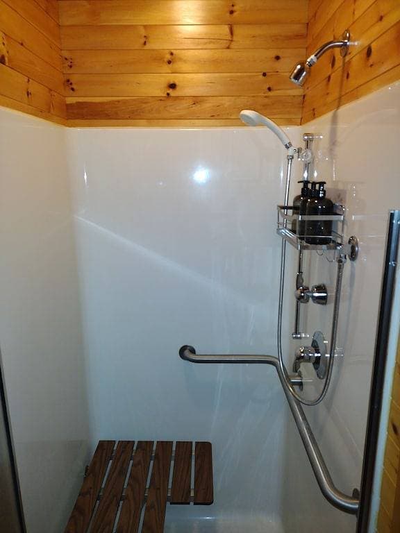 Foto 5 von 15: Eastern Beacon Inn Room 2