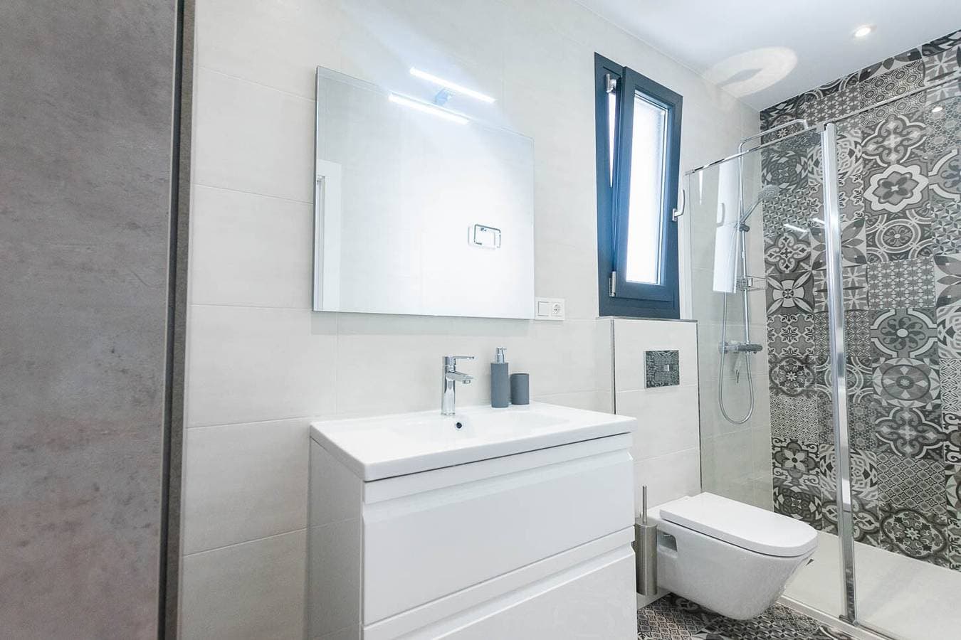 Foto 8 von 15: Modernes Apartment in Cómpeta mit Gemeinschaftspool und Whirlpool