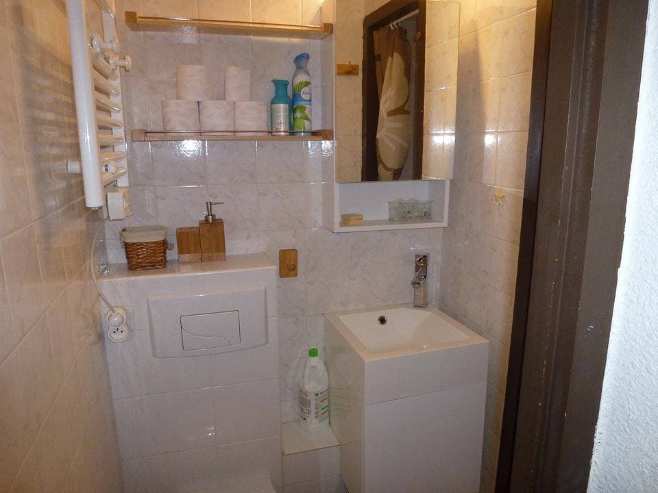 Foto 5 von 10: Renovated mezzanine studio in the heart of the Front de Neige
