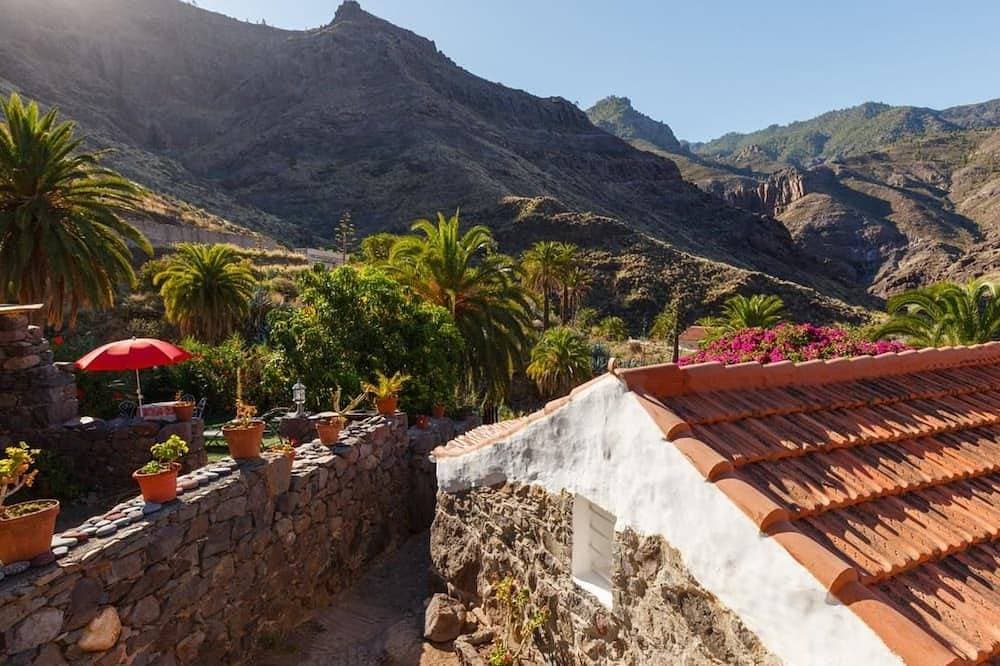 In El Risco mit Garten, Terrasse und Grill 1