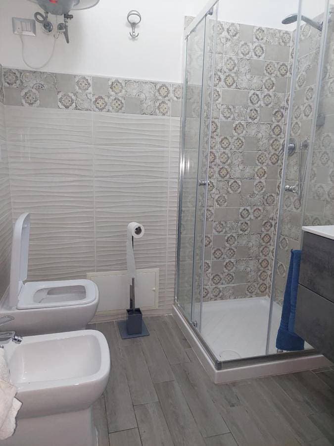 Foto 4 von 25: Two-Bedroom Apartment
