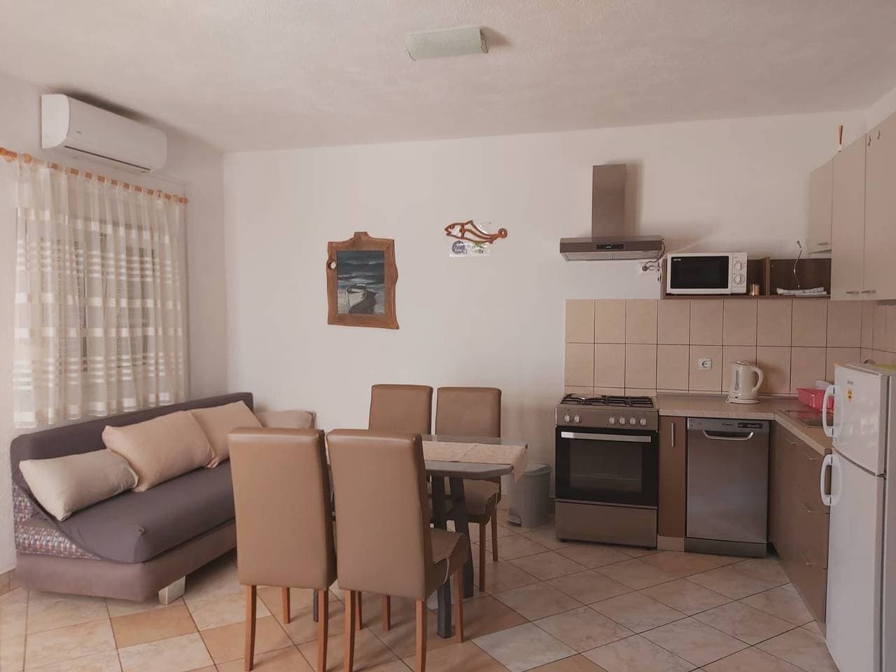 Foto 9 von 30: Ferienwohnung in Povlja mit Meerblick, Terrasse, Klimaanlage, W-Lan (4936-1)