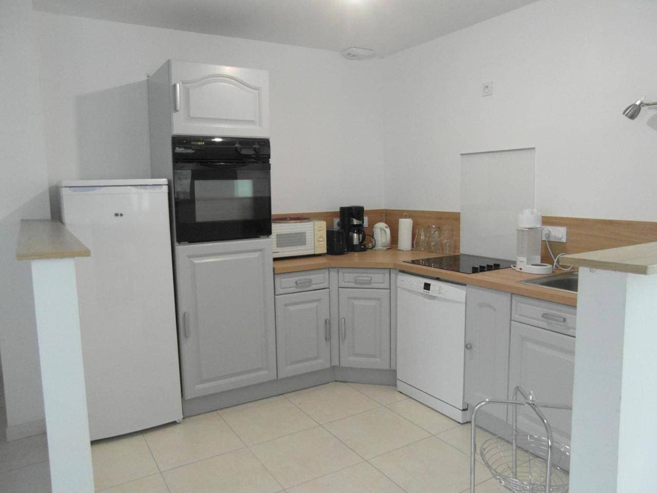 Foto 6 von 37: Three-Bedroom House