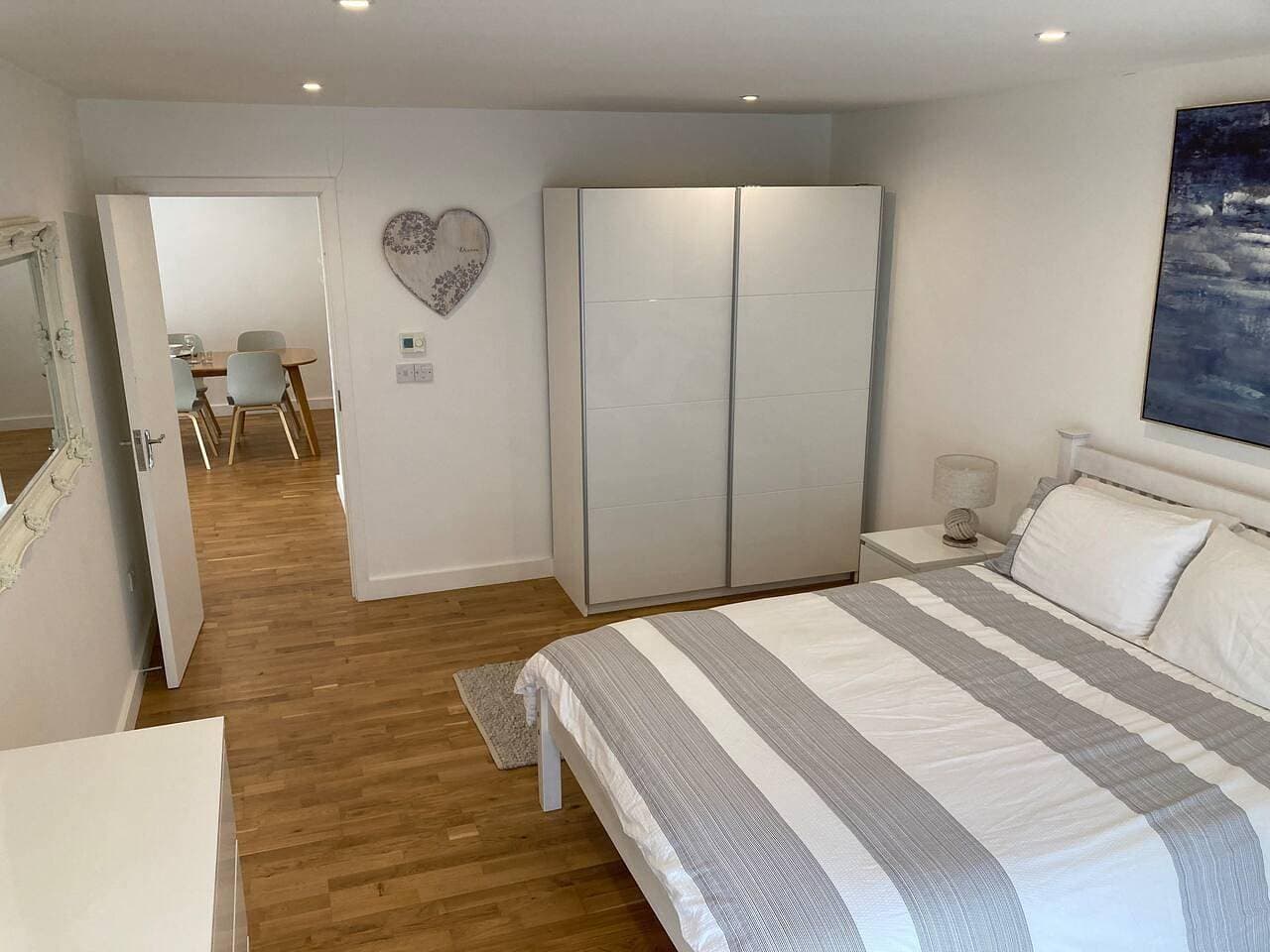 Foto 7 von 49: Ferienwohnung für 2 Personen mit Garten