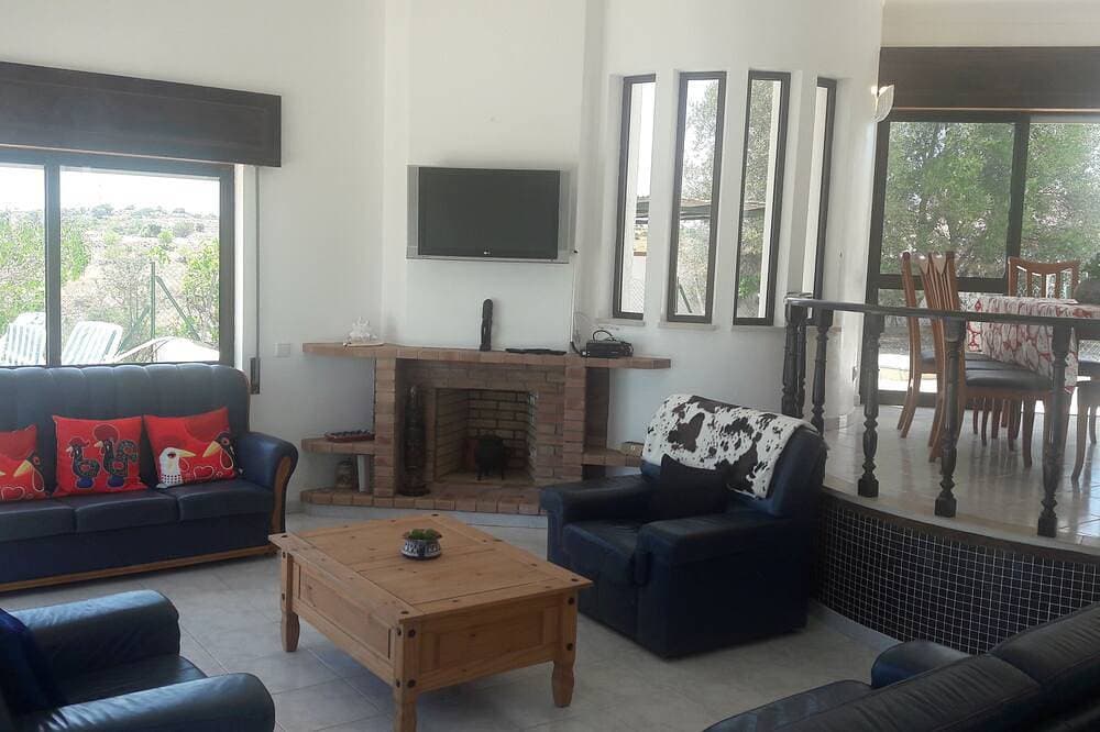 Foto 5 von 30: Schöne private Villa mit großem privatem Pool, nahe am Strand