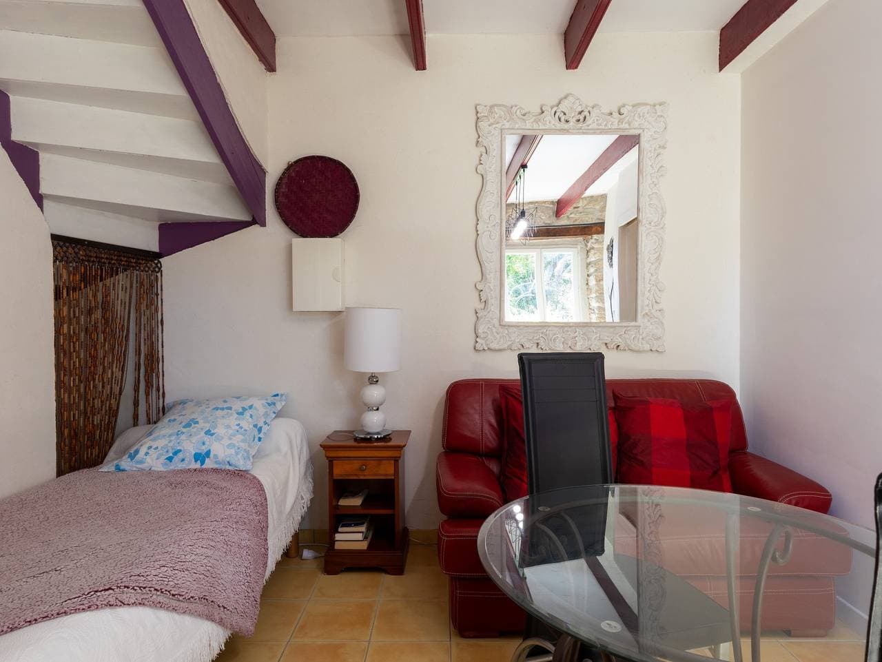 Foto 6 von 25: Gästezimmer 'Chambre Ty Ellen' mit Gemeinschaftsgarten und WLAN