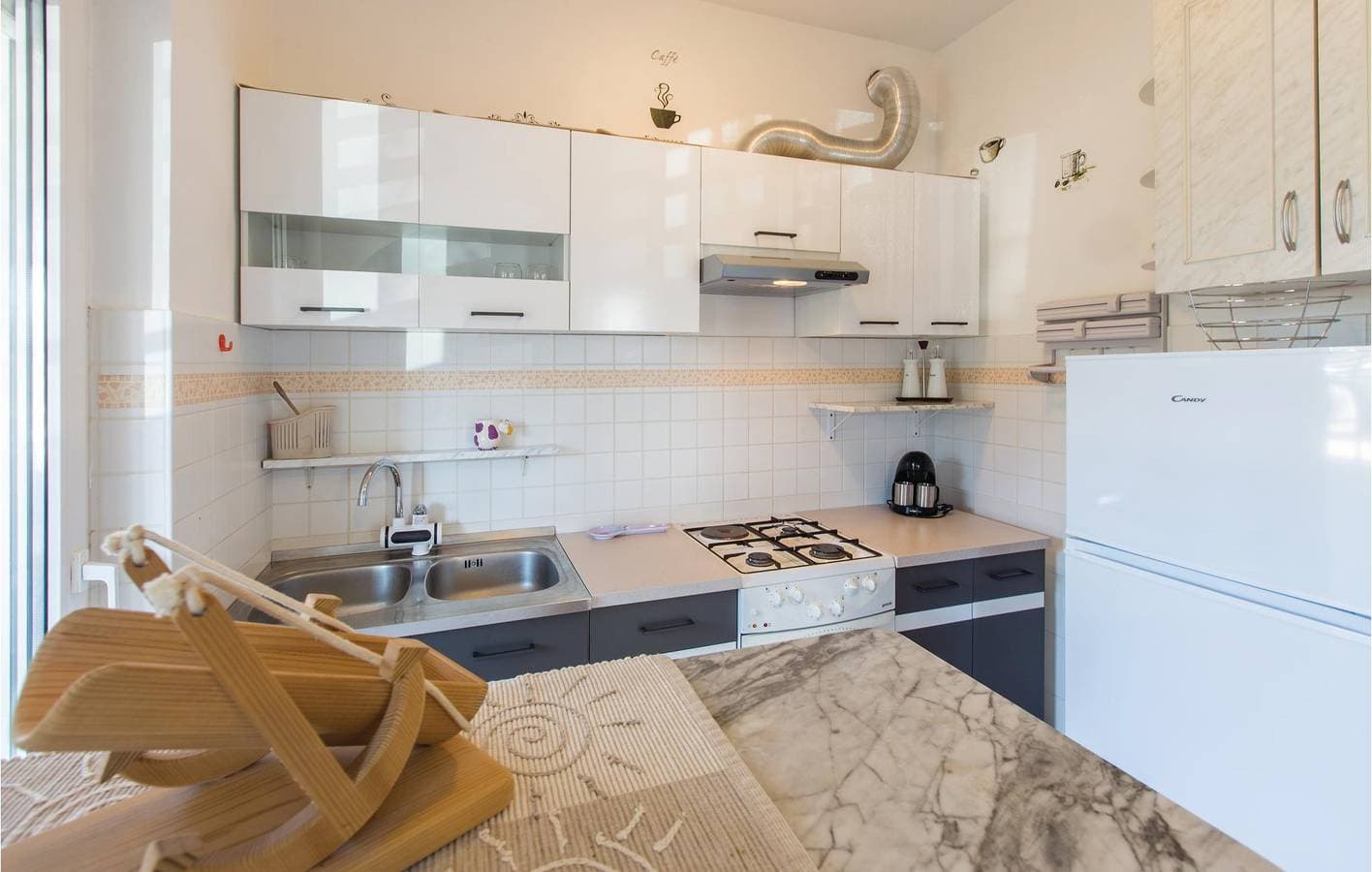 Foto 13 von 23: Gemütlich, 1,5 km zum Strand: Apartment mit WLAN, Klimaanlage und Terrasse