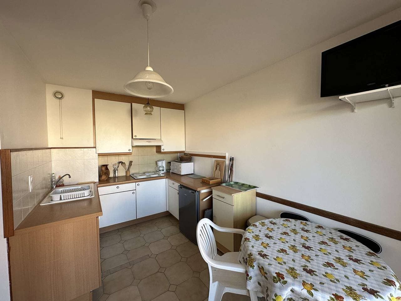 Foto 7 von 15: Studio nahe Strand mit Terrasse in L'Ile-Rousse