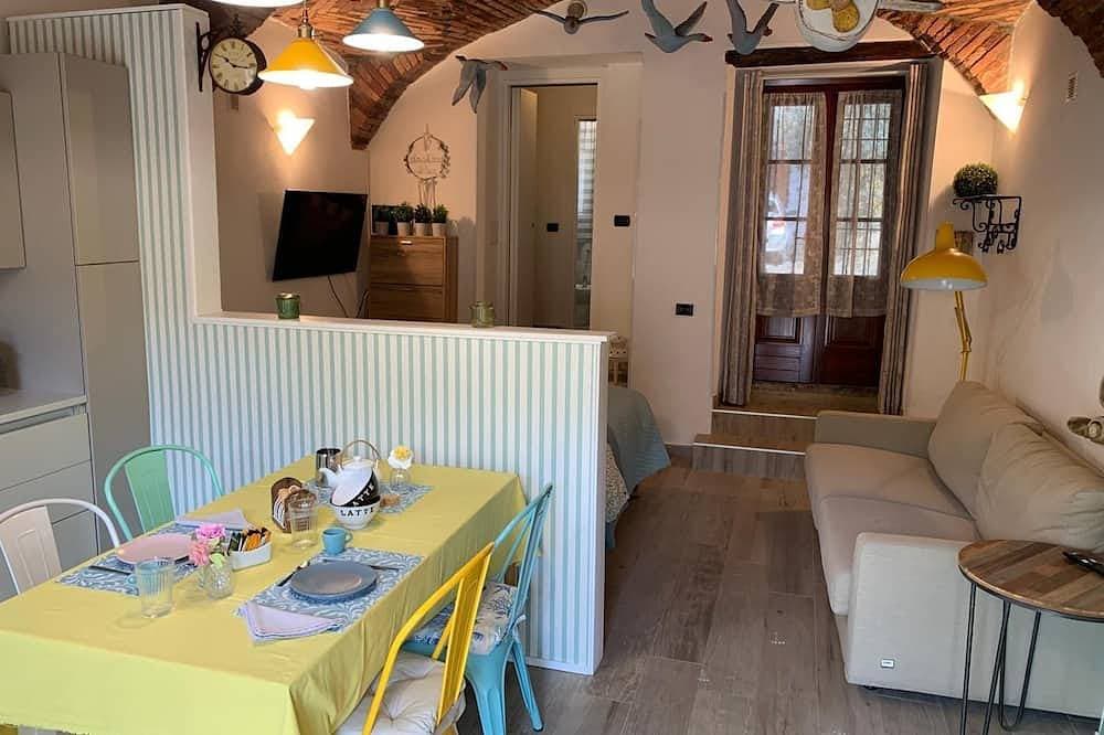 Cozy vacation home in an old farmhouse on Lake Iseo 1