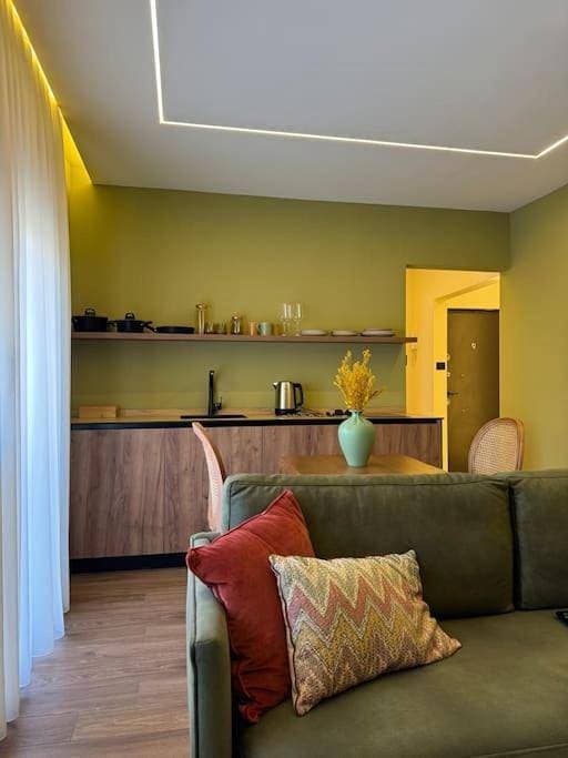 Foto 3 von 23: One-Bedroom Apartment with Balcony