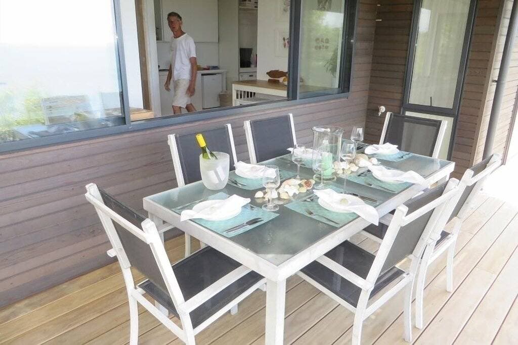 Foto 9 von 18: Neue moderne Wohnung mit Blick auf die Bucht von Hekerua