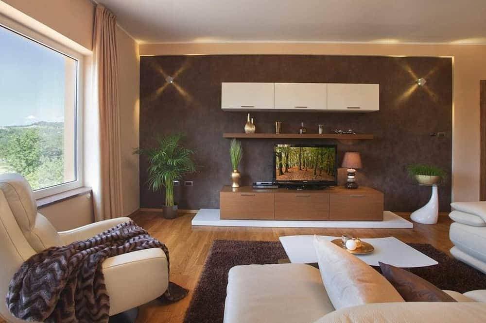 Foto 10 von 26: Charmante Villa Diora mit Swimmingpool und Wellnessbereich