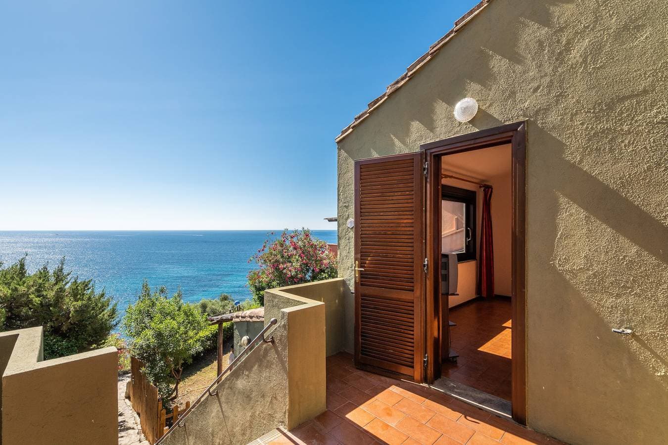 Foto 6 von 23: Ferienwohnung direkt am Meer – Accu is Prezzus D