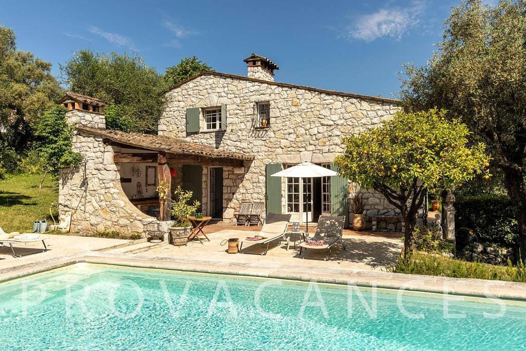 Foto 7 von 60: Charmantes Steinhaus mit Pool am Stadtrand von Tourrettes-sur-Loup