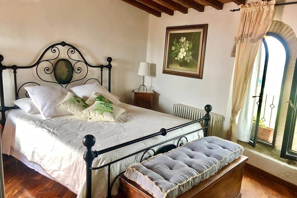 Foto 5 von 30: Panoramablick über die Toskana von schönen 2Bd Wohnung in mittelalterliche Festungsstadt