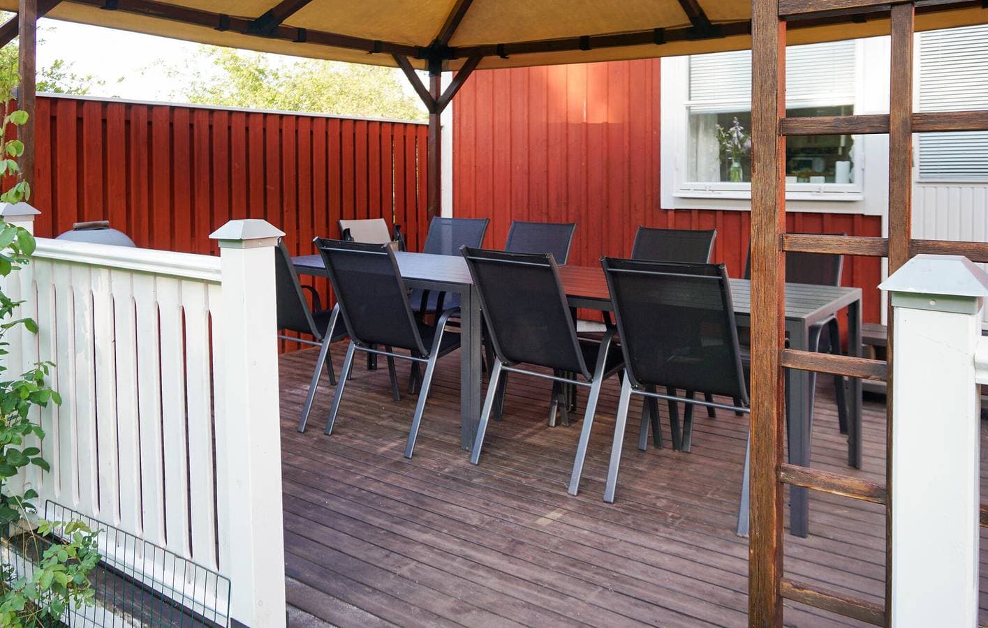 Foto 9 von 24: Ferienhaus für 8 Personen mit Terrasse