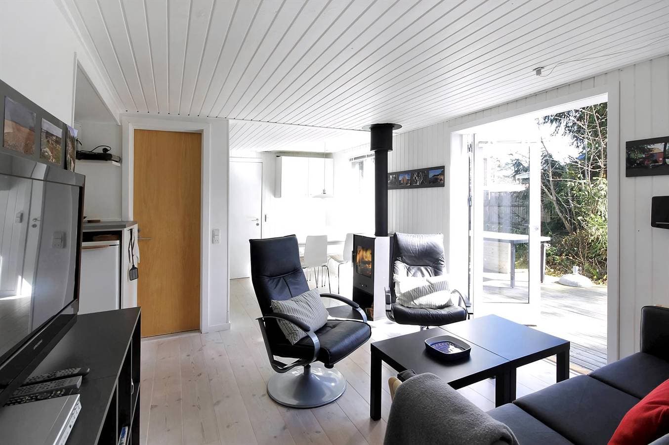 Foto 11 von 15: Beautiful home in Nexø w/ WiFi and 3 Bedrooms