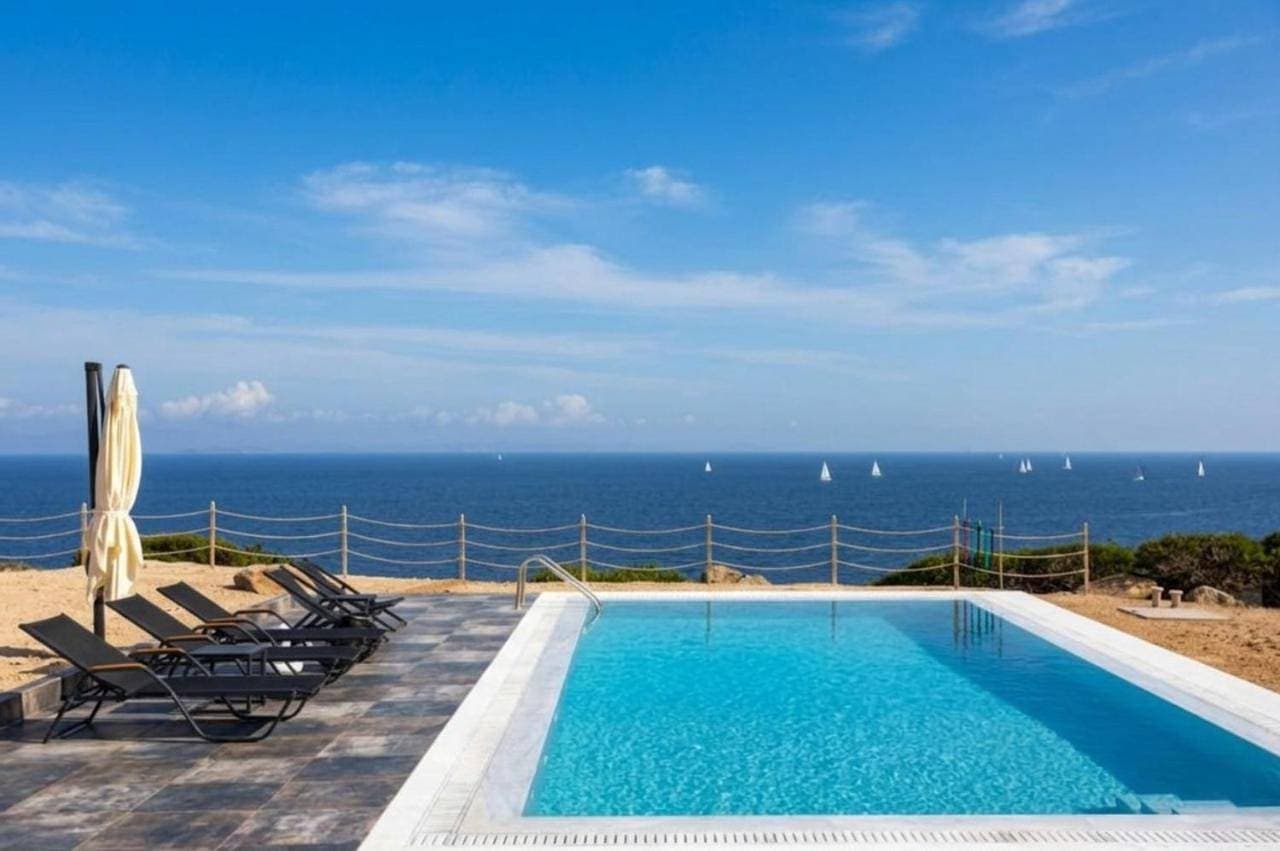 Foto 4 von 5: Villa with Sea View