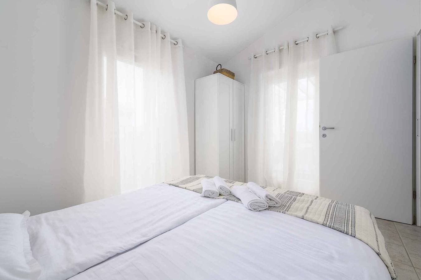 Foto 10 von 28: Ferienwohnung mit Klimaanlage und Internet