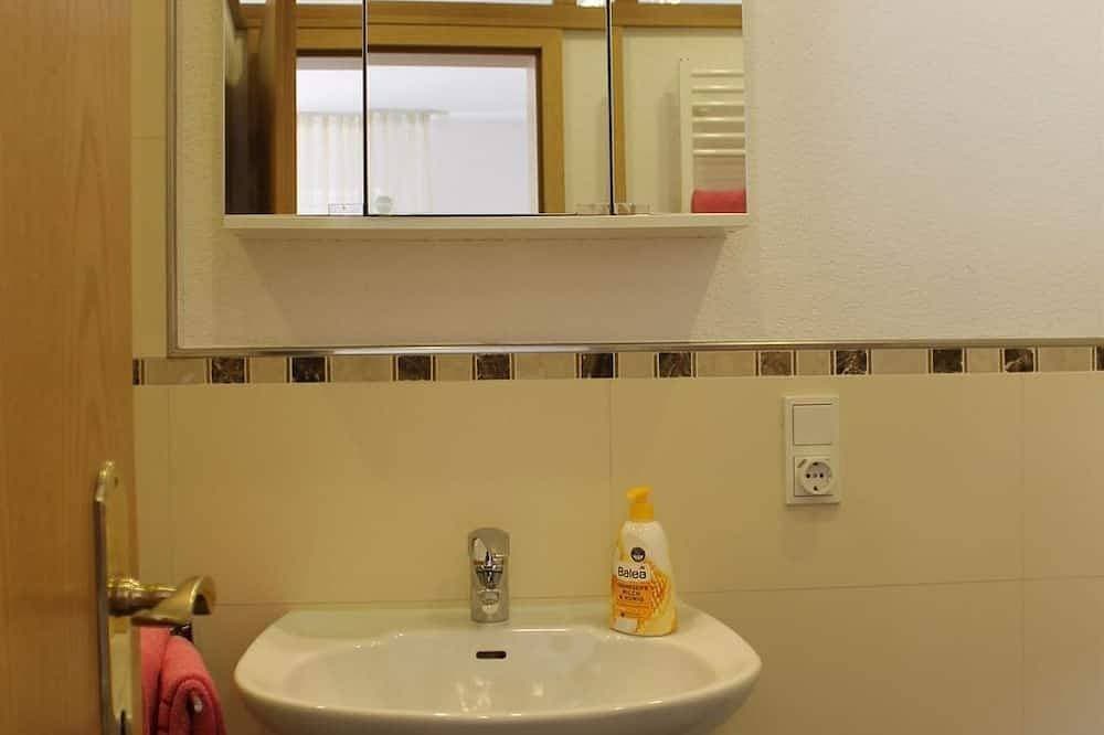 Foto 3 von 11: Doppelzimmer Nr. 1 - Ferienweingut Manfred Schneiders