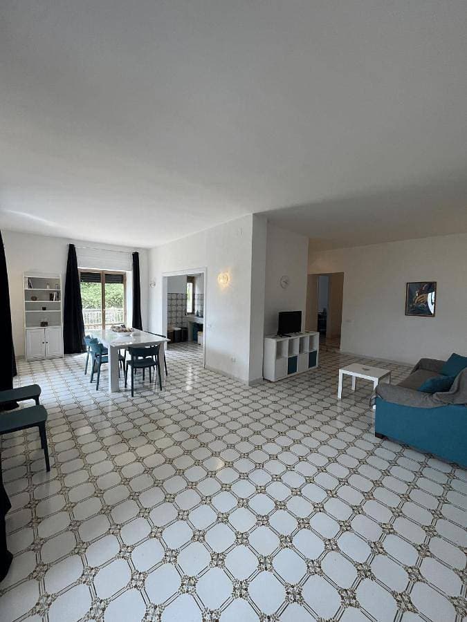 Foto 3 von 47: Two-Bedroom House