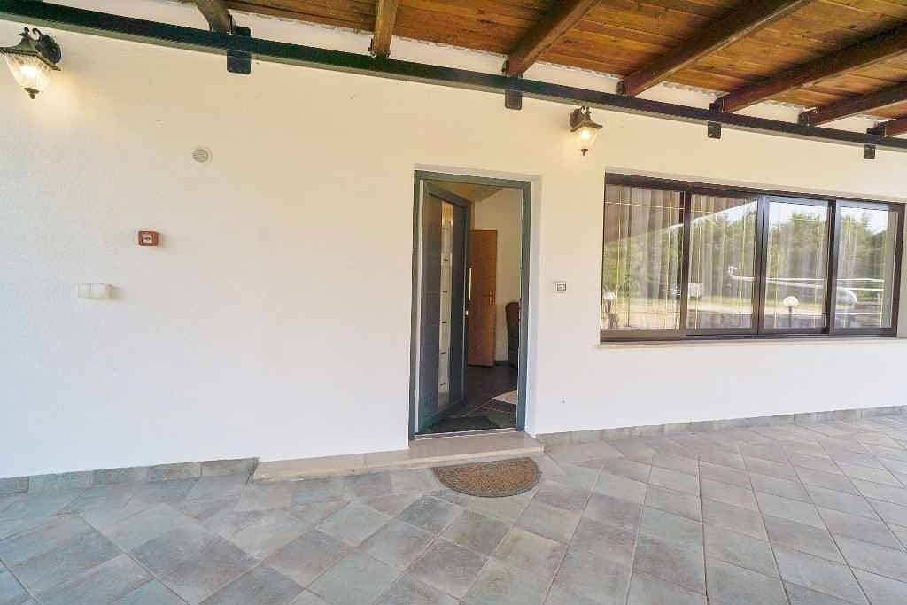 Foto 2 von 31: Ferienwohnung mit großer Terrasse